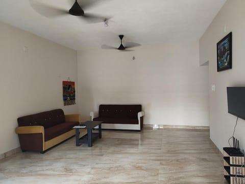 Communal lounge/ TV room, Living room