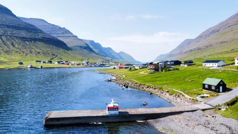 Property building, Day, Neighbourhood, Natural landscape, View (from property/room), View (from property/room), City view, City view, Garden view, Garden view, Lake view, Lake view, Mountain view, Mountain view, River view, River view, Sea view, Sea view, Quiet street view