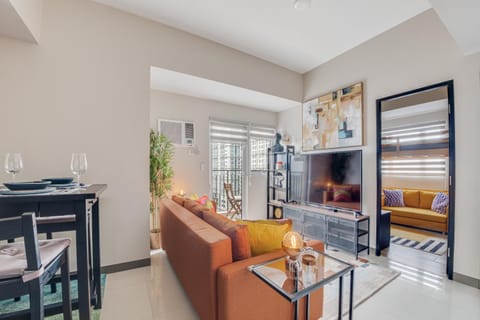 TV and multimedia, Balcony/Terrace, Living room, Seating area, Dining area