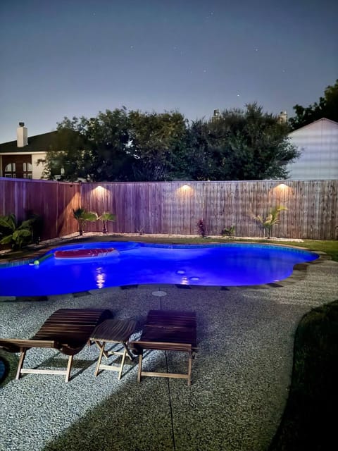 Massive 6BR Home Near Denton, UNT & Lake Fun! House in Lake Lewisville