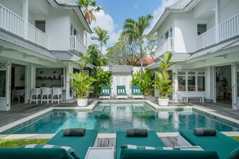 Property building, Day, Garden, Balcony/Terrace, Garden view, Pool view, Swimming pool, sunbed