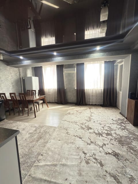 Living room, Seating area, Communal kitchen