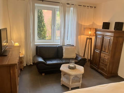 Living room, Photo of the whole room