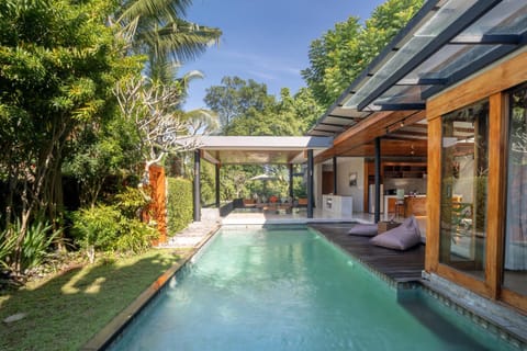 Natural landscape, Garden view, Swimming pool, sunbed