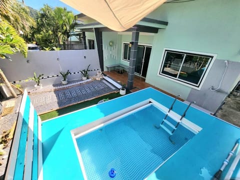Pool view, Swimming pool