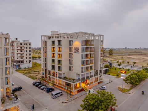 Property building, Facade/entrance
