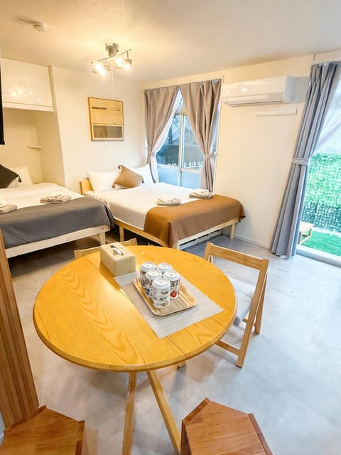 Bed, Seating area, Bedroom