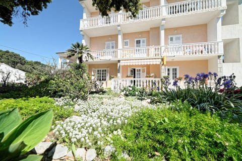 Property building, Sea view
