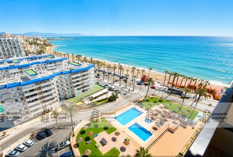 Pool view, Sea view
