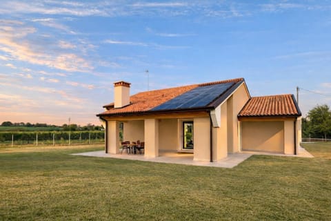 Property building, Garden, Garden view