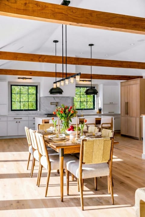 Stunning West End Retreat w/ Hot Tub + Roof Deck House in Provincetown