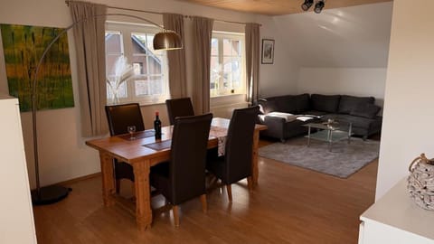 Living room, Seating area, Dining area