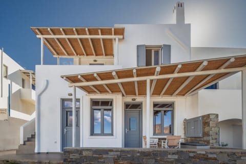 Property building, Balcony/Terrace