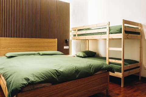Bed, Bedroom, bunk bed