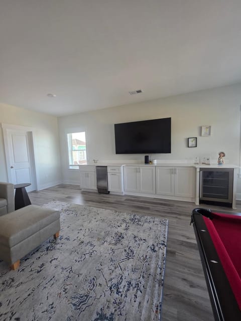 Atlantic Breeze Retreat House in Atlantic Beach