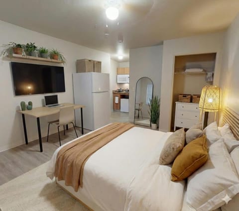 Tolleson Studio Pool & Gym Access for 2 Apartment in Estrella Village