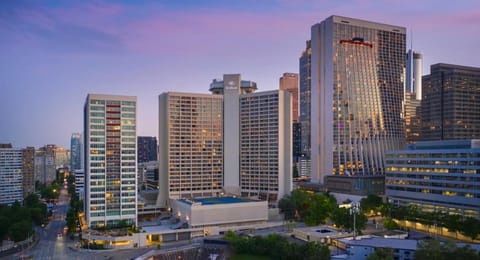 Luxe Downtown ATL Quick Airport Access House in College Park