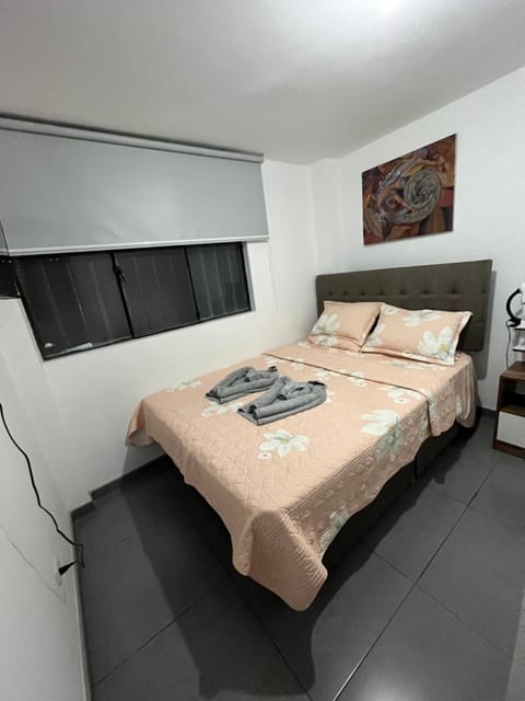 Bed, Photo of the whole room, Decorative detail, Bedroom, towels