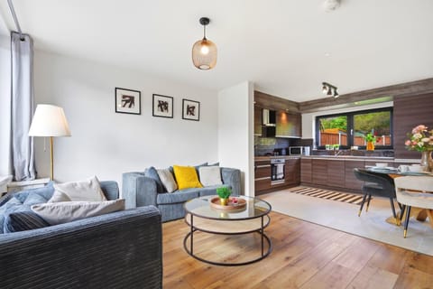 Living room, Dining area, kitchen