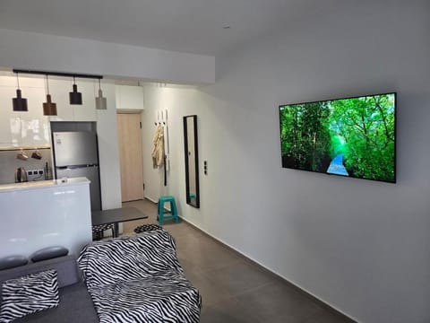 Faliro Cozy Corner Apartment in Alimos