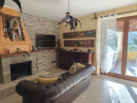 Communal lounge/ TV room, Communal lounge/ TV room, TV and multimedia, Living room