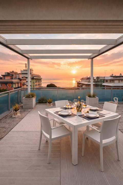 Day, Natural landscape, View (from property/room), Balcony/Terrace, Sea view, Sunset