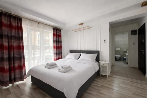 Bed, Bedroom, towels, wardrobe