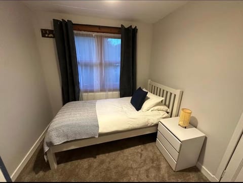 Central 3 bedroom house - Balmoral Road Portree House in Portree