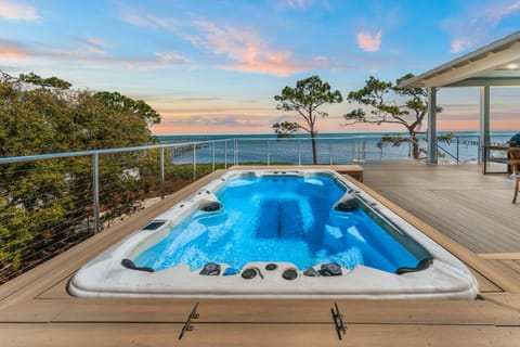 Hot Tub, Balcony/Terrace