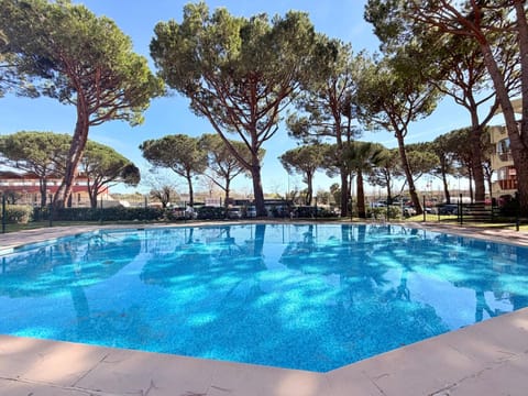 Day, Natural landscape, Pool view, Swimming pool