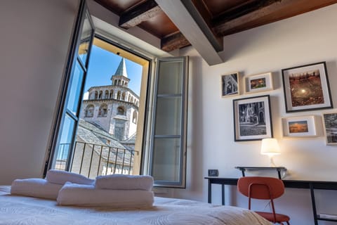 Bed, View (from property/room), Decorative detail, Bedroom
