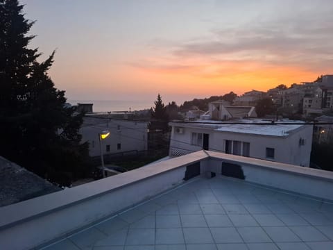 Balcony/Terrace, Balcony/Terrace