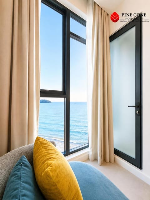 Seating area, Bedroom, Sea view