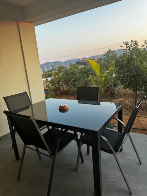 Garden, View (from property/room), Balcony/Terrace, Sea view