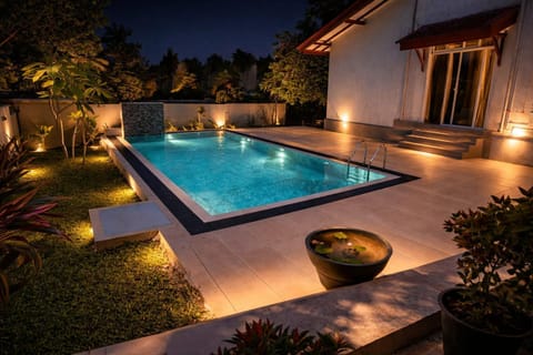 Garden, Swimming pool