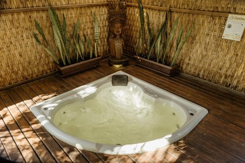 Hot Tub, Spa and wellness centre/facilities