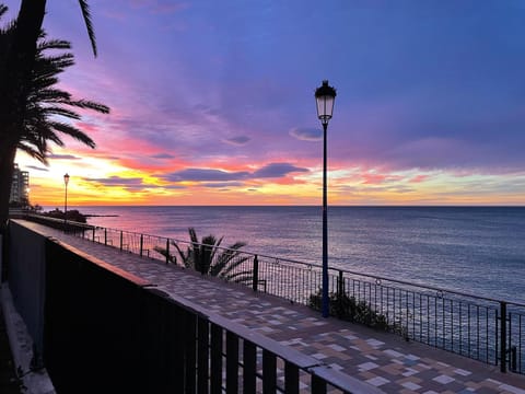 View (from property/room), Balcony/Terrace, Sea view, Sunrise