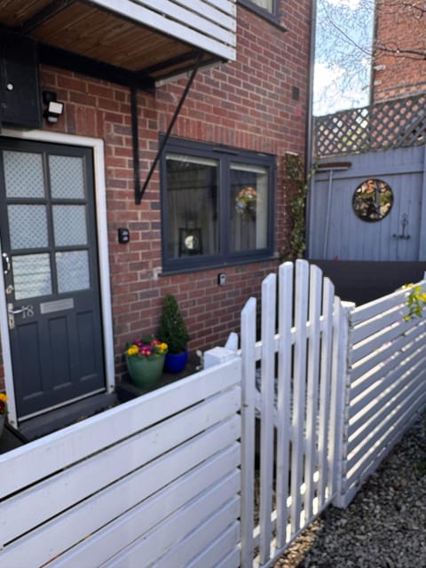 Property building, Balcony/Terrace