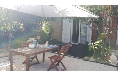 Garden, Dining area, Garden view