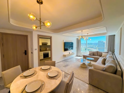 Communal lounge/ TV room, TV and multimedia, Seating area, Dining area, Evening entertainment