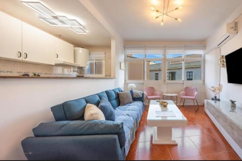 Communal lounge/ TV room, Lounge or bar
