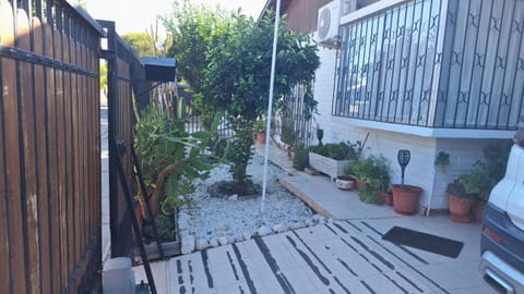 Off site, Garden