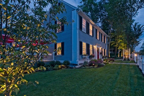Property building, Natural landscape, Garden, Location