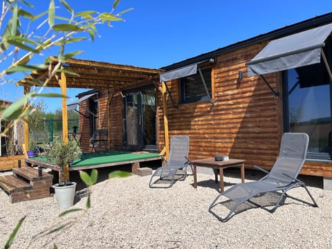 Property building, Patio, Garden, sunbed