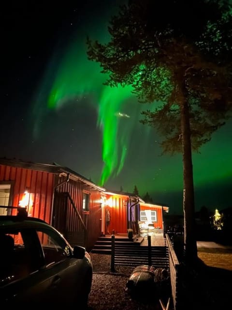 Vacation home by the Torne River in Jukkasjärvi House in Norrbotten County, Sweden