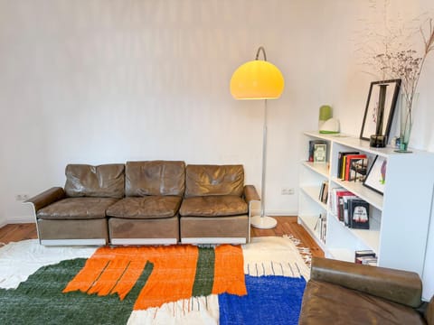 Library, Living room, Seating area