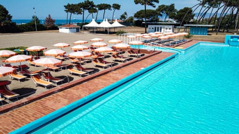 Pool view, Swimming pool, Swimming pool