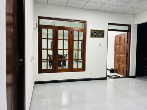 People, Balcony/Terrace, Balcony/Terrace, group of guests