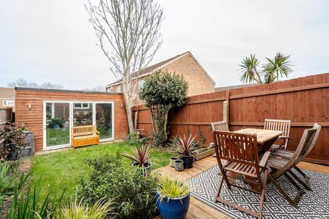 Garden, Balcony/Terrace