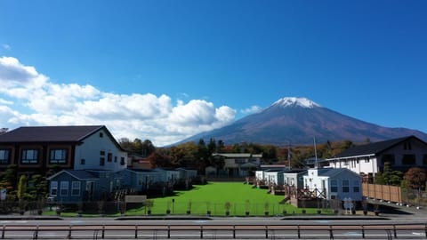 Property building, Day, Natural landscape, Mountain view